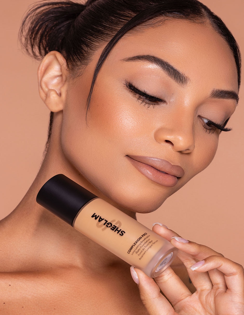 Base de maquillaje líquida mate 3